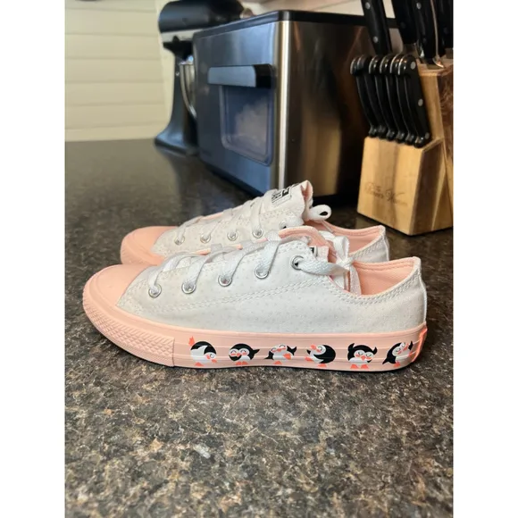 New Converse White Peach Sole Penguin Sneakers