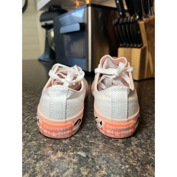 New Converse White Peach Sole Penguin Sneakers