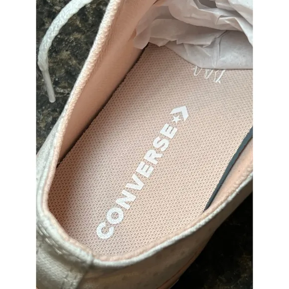 New Converse White Peach Sole Penguin Sneakers