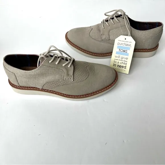NEW IN BOX Toms Men’s Brogue Leather Shoes in Taupe 8M