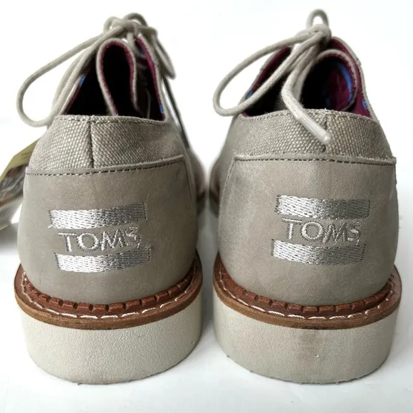 NEW IN BOX Toms Men’s Brogue Leather Shoes in Taupe 8M