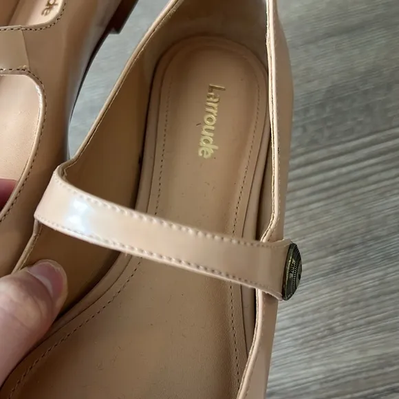 New larroude caroline flats in tan leather