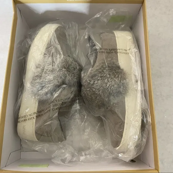 NEW MICHAEL KORS Maven Fur Strap Suede Sneakers Grey 6M