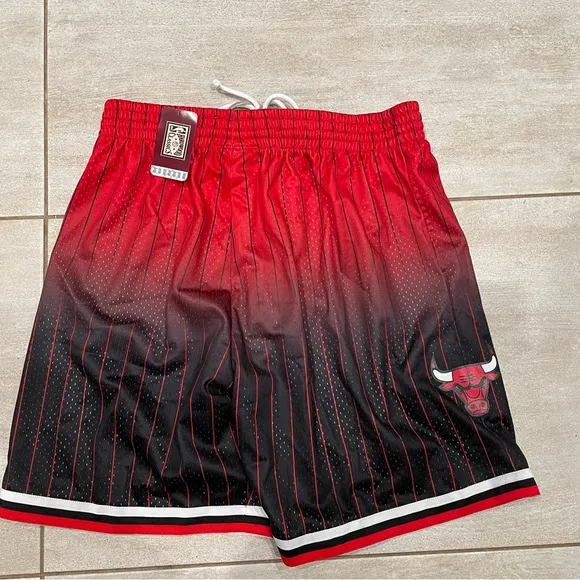 NEW MITCHELL &amp; NESS NBA FADEAWAY SWINGMAN SHORTS CHICAGO BULLS SIZE XL