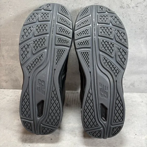 NEW New Balance 813 v1 Womens 10 2E Black Trainers Walking Shoes Sneaker WW813BK