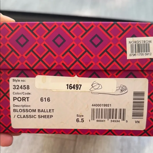 NEW NIB Tory Burch Women's Burgundy Ballet Flats size 6.5 Blossom Ballet Classic