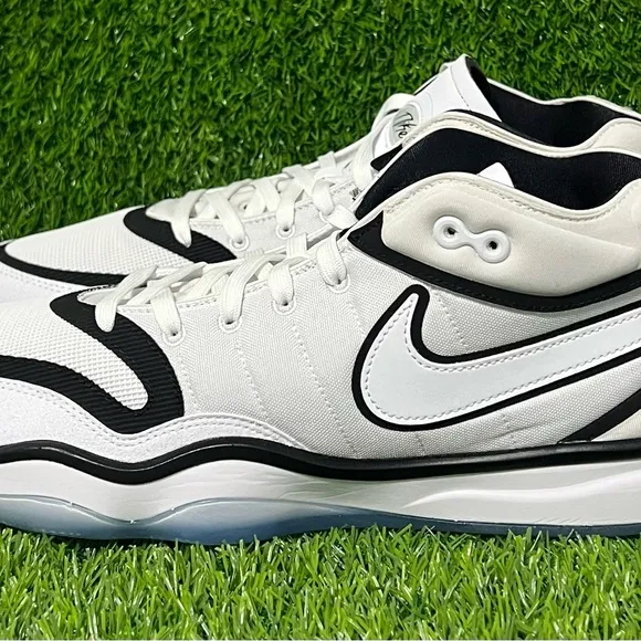 NEW Nike Air Zoom GT Hustle 2 White Black Basketball‎ Shoes Men’s Size 14