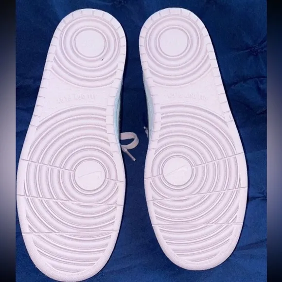 New Nike Court Borough Low Sneakers