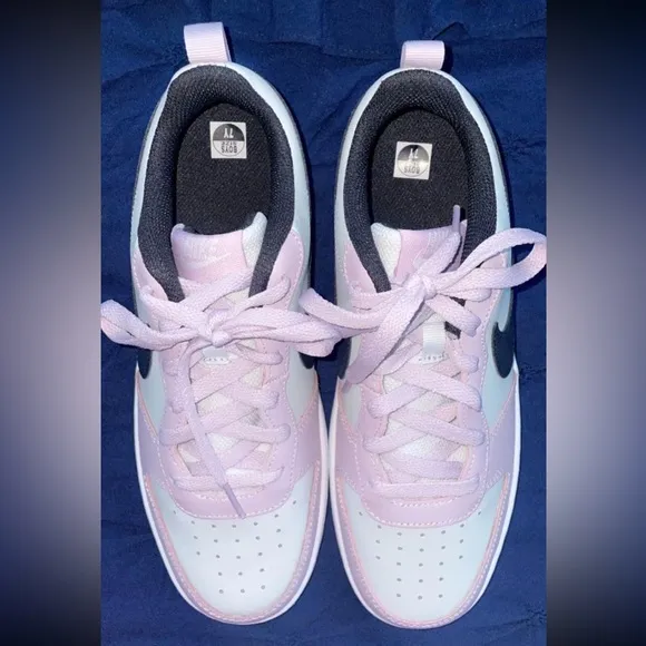 New Nike Court Borough Low Sneakers