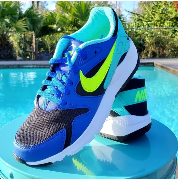 New Nike Ld Victory Shoes (Gs) Big Kids Size 5y