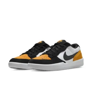 NEW NIKE men's sb force 58 steelers sneakers in university gold/black-white