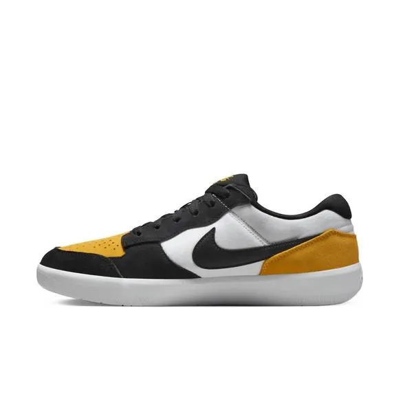 NEW NIKE men's sb force 58 steelers sneakers in university gold/black-white