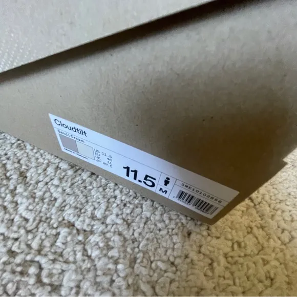 New! On Running White Sneakers cloudtilt sand cream size 11.5