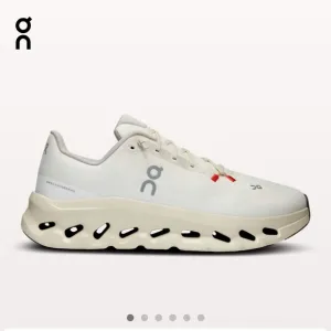 New! On Running White Sneakers cloudtilt sand cream size 11.5