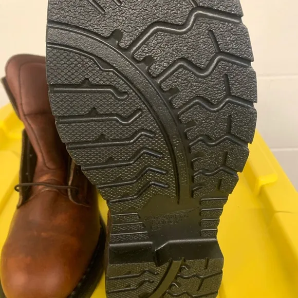 NEW! Red Wing 2226 Dyna Force Steel Toe Leather Wo