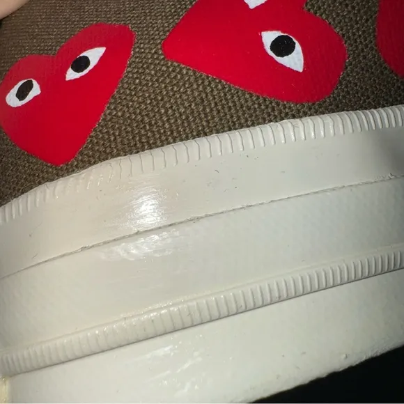New Size 8 COMME DES GARÇONS PLAY Converse Edition Hearts Chuck 70 High Sneakers