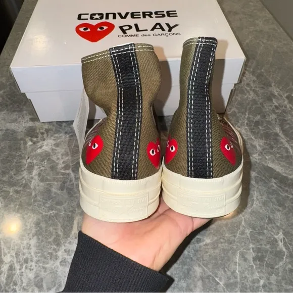 New Size 8 COMME DES GARÇONS PLAY Converse Edition Hearts Chuck 70 High Sneakers