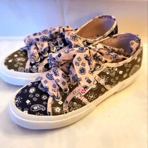 NEW SUPERGA 2750 &quot;Bandana&quot; Canvas w/Bandana Laces Sz. 6m/36 Sneakers MSRP $89