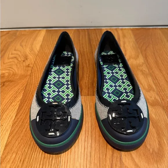 New Tory Burch Channing Sneakers / Flats Navy Blue &amp; Green Patent Size 6.5