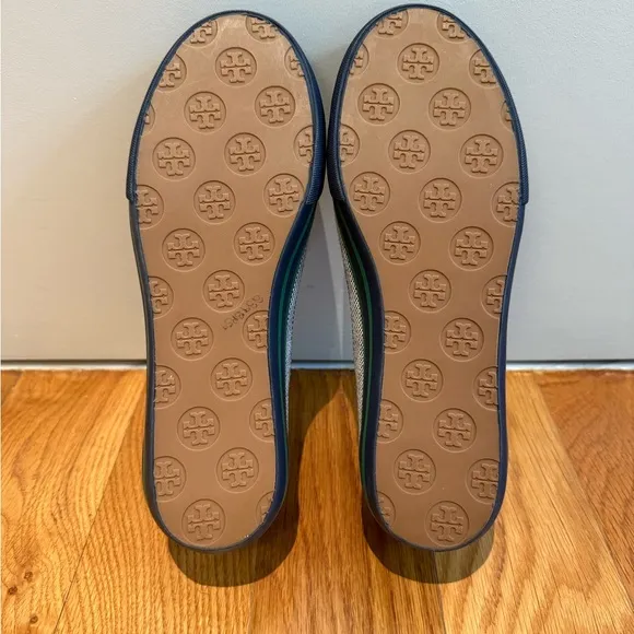 New Tory Burch Channing Sneakers / Flats Navy Blue &amp; Green Patent Size 6.5