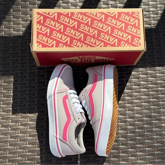 New Vans Kids' Ward Sneakers, Size 13, 2, 3 POP STITCH GRAY/ HONEYSUCKLE