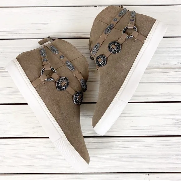 NEW Very Volatile Menloh Taupe Boho Sneakers 7