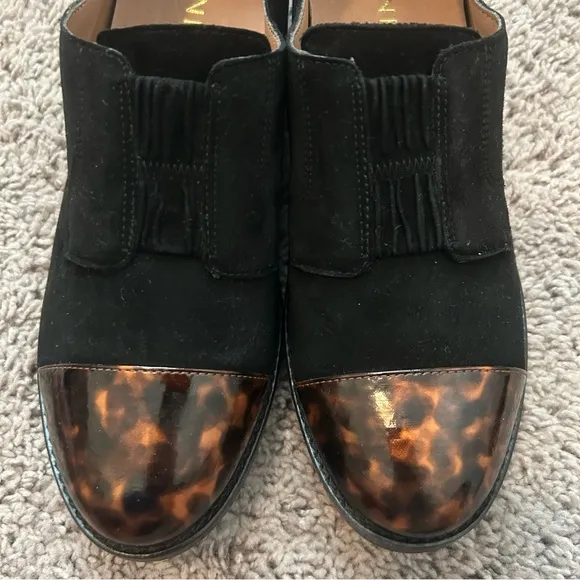 New Vionic Jayla Tortoise Suede Flats with Tortoise-shell Accent Shoes Sz 7.5