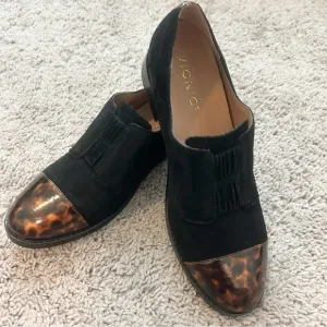 New Vionic Jayla Tortoise Suede Flats with Tortoise-shell Accent Shoes Sz 7.5