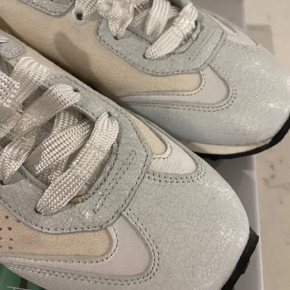NEW WITH BOX P448 AUDRY SNEAKERS SIZE 36!