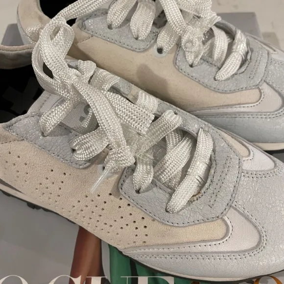NEW WITH BOX P448 AUDRY SNEAKERS SIZE 36!