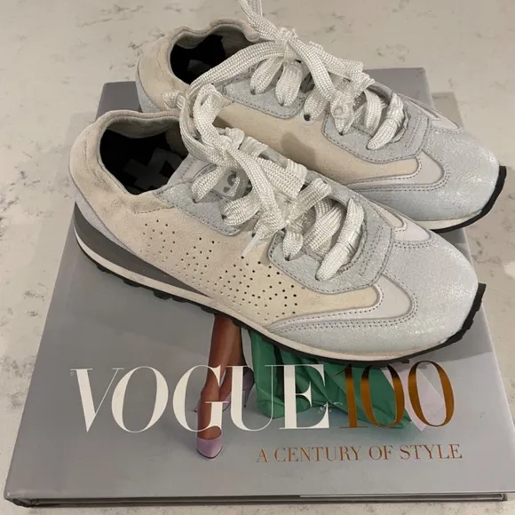 NEW WITH BOX P448 AUDRY SNEAKERS SIZE 36!
