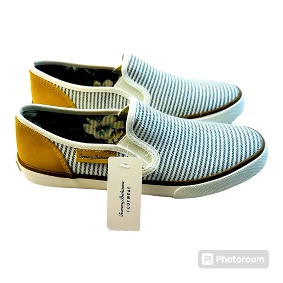 New without box Tommy Bahama Sneakers Women's Striped Canvas Slip On sz8.5