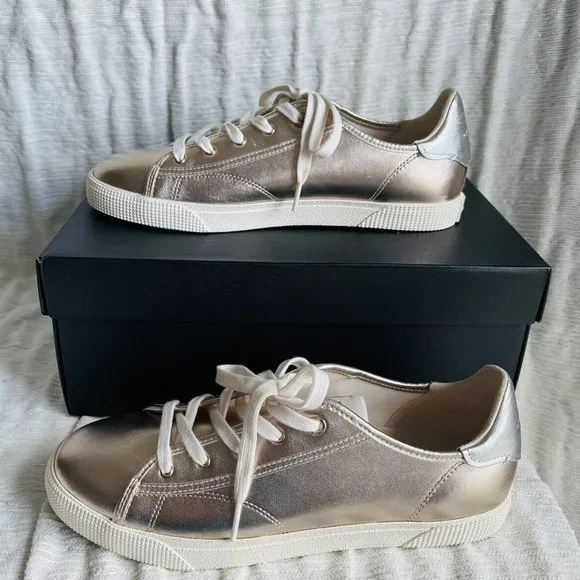 NIB Coach C136 Champagne Metallic Leather Low Top Sneakers FG4567 - Size 9.5 B