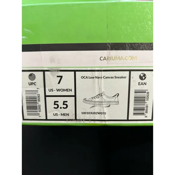 NIB Women's Cariuma OCA Low Canvas Sneakers Size 7 Navy
