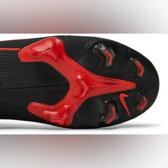 Nike 6.5 Soccer Cleats Shoes Black Red Sports Runners Athletic Summer Footwear 6