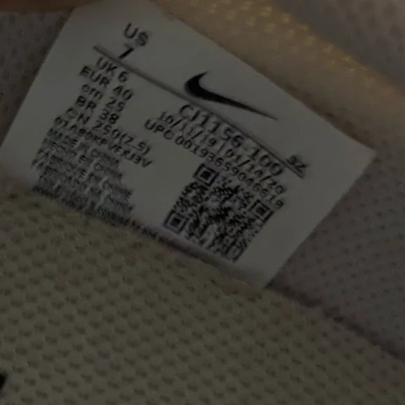 Nike '70s Type Sneaker Size 7