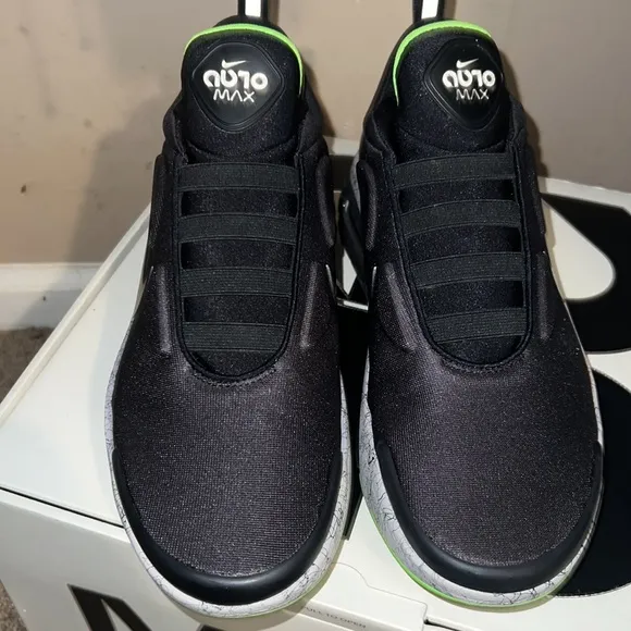 Nike Adapt Auto Max Black Fireberry Green