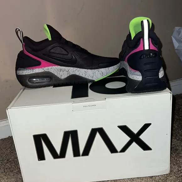 Nike Adapt Auto Max Black Fireberry Green