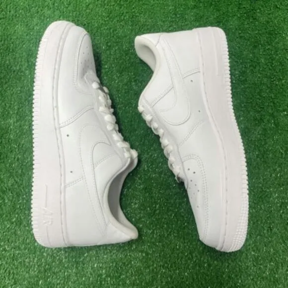 Nike Air Force 1  07 Low Womens Casual Shoes White DD8959-100 VNDS Size 9.5