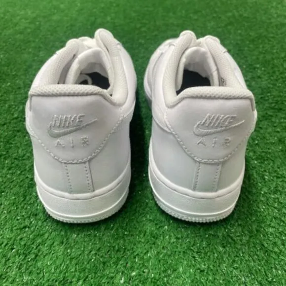 Nike Air Force 1  07 Low Womens Casual Shoes White DD8959-100 VNDS Size 9.5