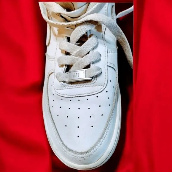NIKE AIR FORCE 1 LOW LE YOUTH 7Y DH2920-111 LEATHER  CHRISTMAS GIFT UNISEX 8