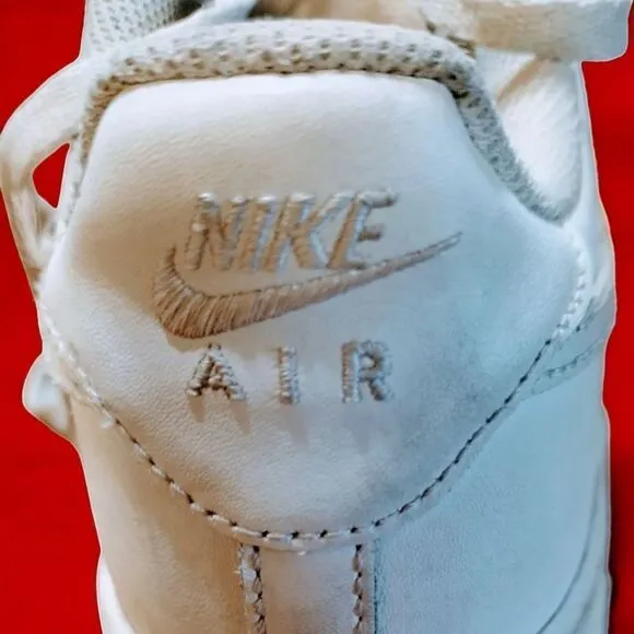 NIKE AIR FORCE 1 LOW LE YOUTH 7Y DH2920-111 LEATHER  CHRISTMAS GIFT UNISEX 8