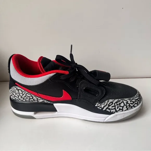 Nike Air Jordan Legacy Mens Size 9.5 Black Red Blue Athletic Shoes Sneakers