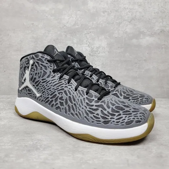 NIKE Air Jordan Ultra Fly Mens Size 9.5 Grey White Black Basketball Shoes