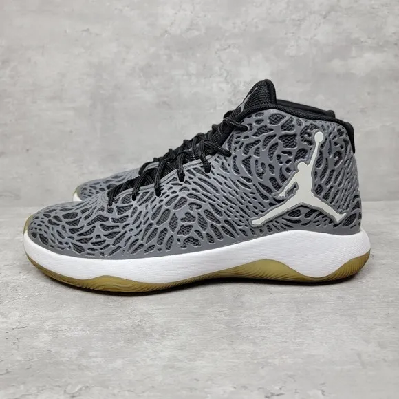 NIKE Air Jordan Ultra Fly Mens Size 9.5 Grey White Black Basketball Shoes