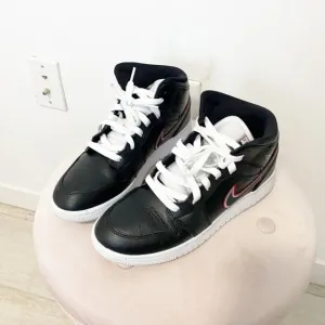 Nike Air Jordans Black &amp; Red Size 6.5Y