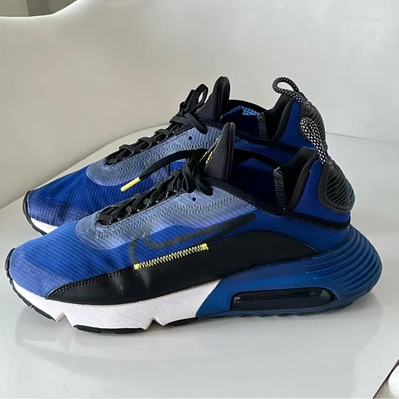 Nike Air Max 2090 Hyper Blue Black Sneakers CV8835-40 Running Shoes SIze 10.5