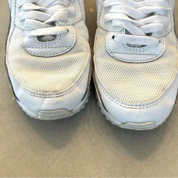 NIKE Air Max 90 Sneakers, White, 9
