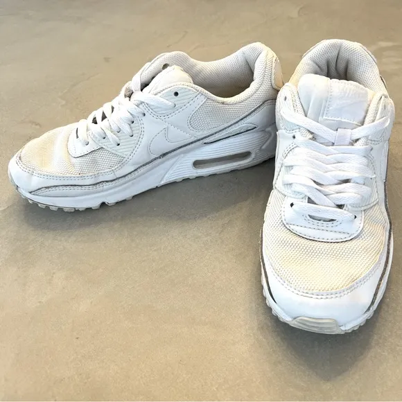 NIKE Air Max 90 Sneakers, White, 9