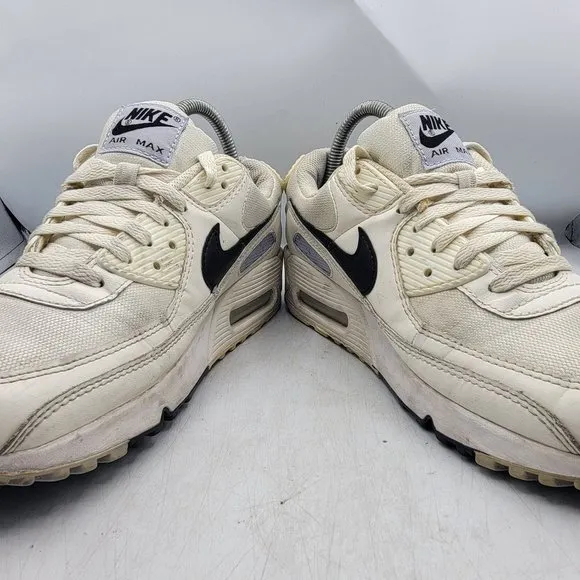 Nike Air Max 90 Womens 8.5 White Sail Ghost Running Shoes Athletic CZ6221-100